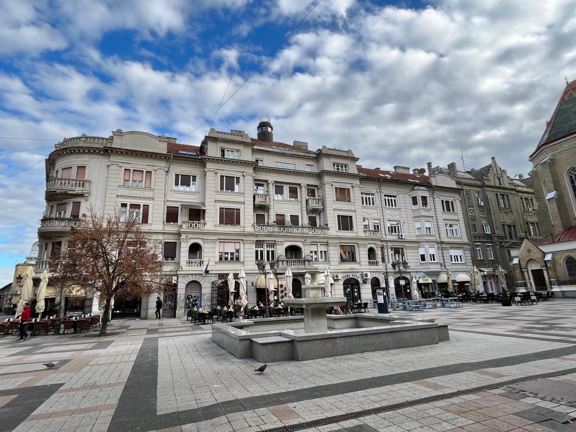 Porta Apartments Нови-Сад Экстерьер фото